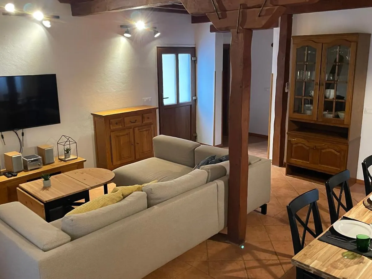 Дом отдыха Villa Leonore Mit Beheizbarem Pool Пореч Хорватия