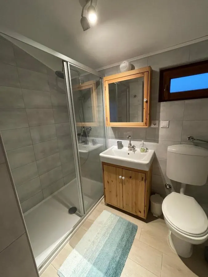 Дом отдыха Villa Leonore Mit Beheizbarem Pool Пореч