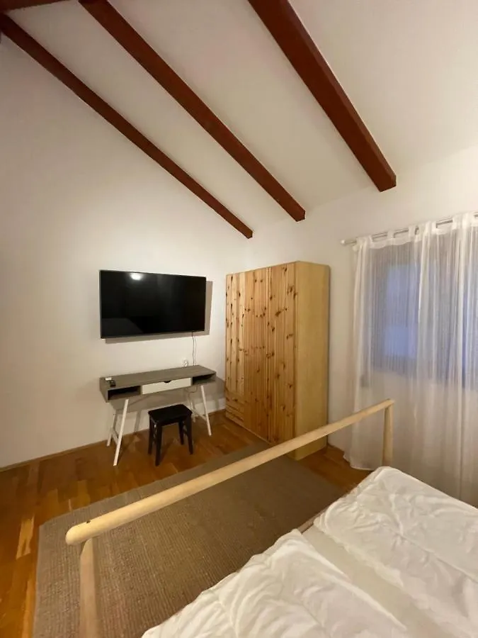 Дом отдыха Villa Leonore Mit Beheizbarem Pool Пореч Хорватия
